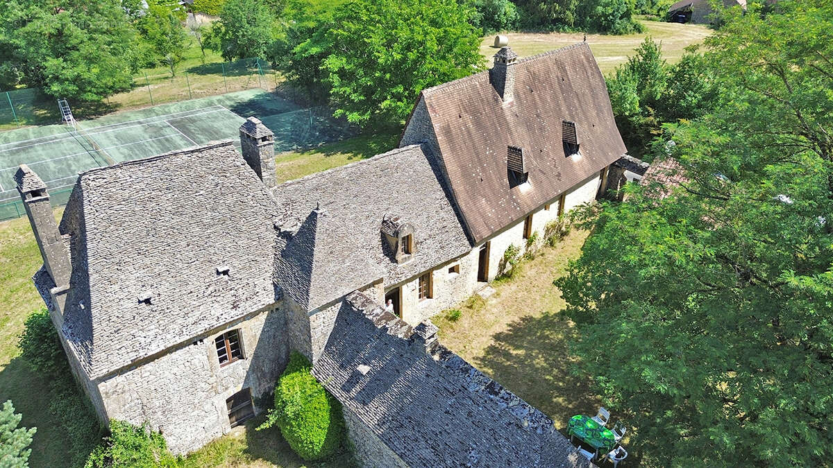 Propriété de caractère de 213 m2 - photo 5