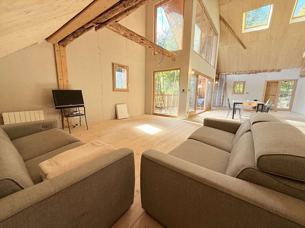 Maison à VILLAREMBERT