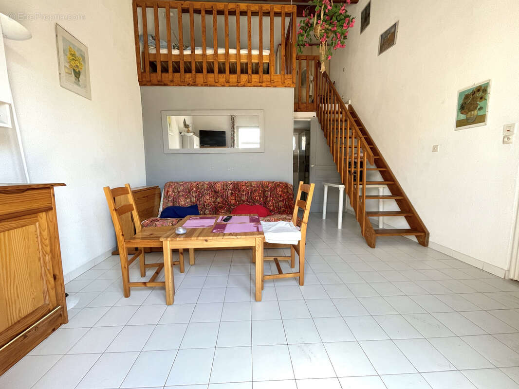 Appartement à VIAS