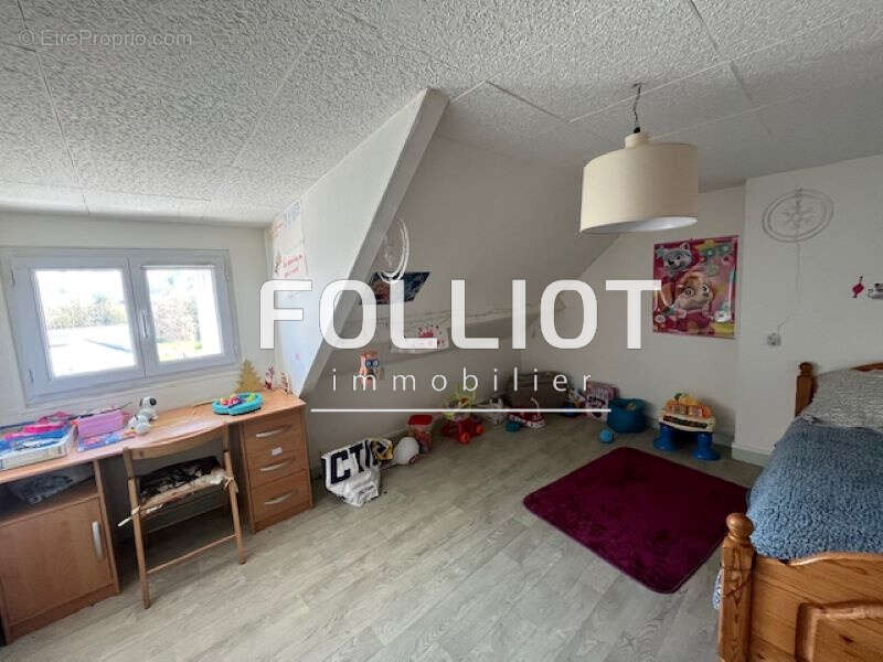 A VENDRE Immeuble Vire Normandie 6 pièce(s) 115 m2 - photo 3