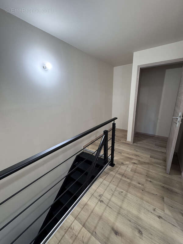 Appartement à CHALONVILLARS