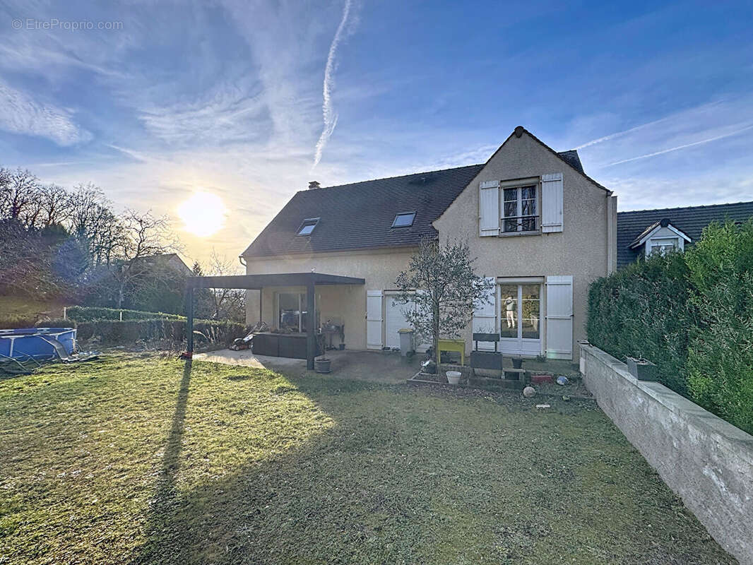 Maison à CHAUMONTEL