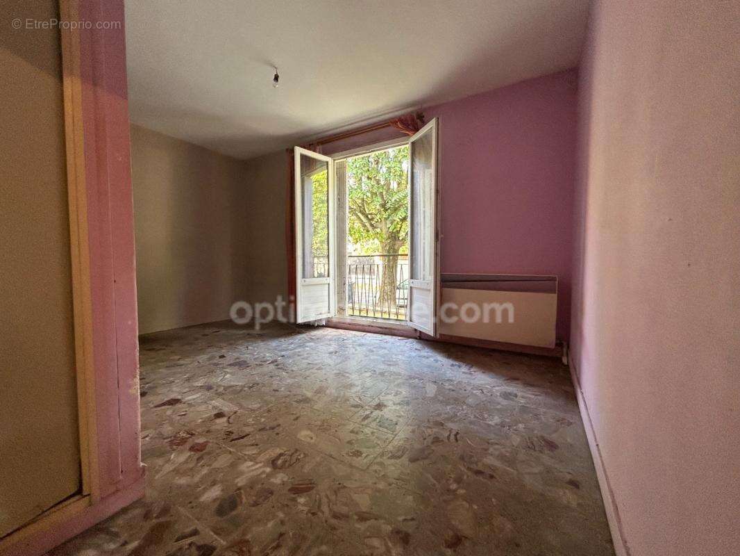 Saint maur des fossés (94210) - studio a renover - calme - cave - photo 3