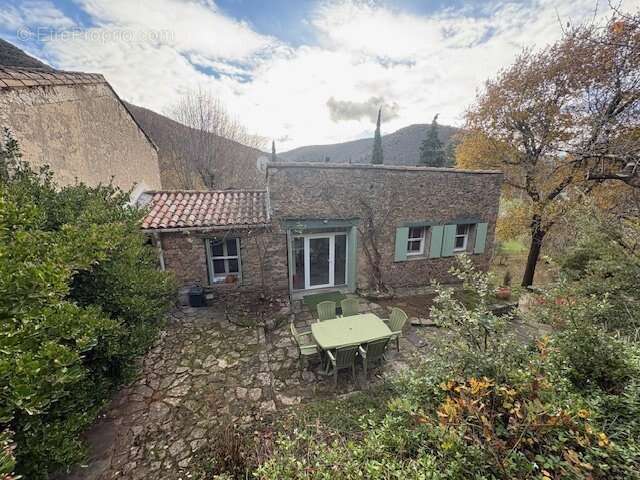 Maison à SAINT-ETIENNE-ESTRECHOUX