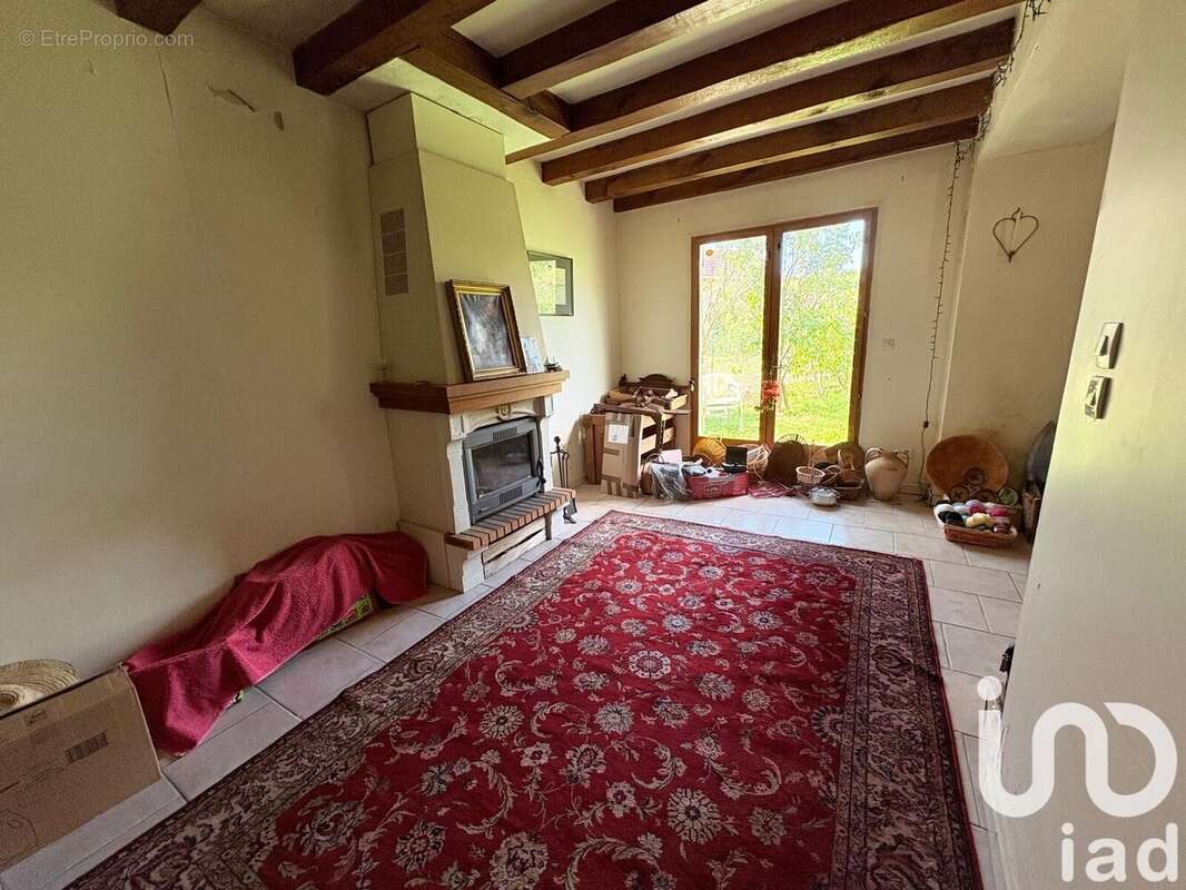 Maison 70 m² à Jussy-Le-Chaudrier  - photo 8
