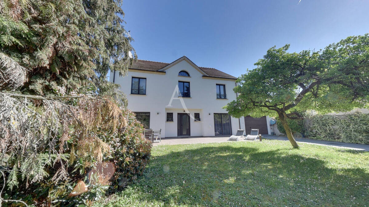 Maison à BRY-SUR-MARNE