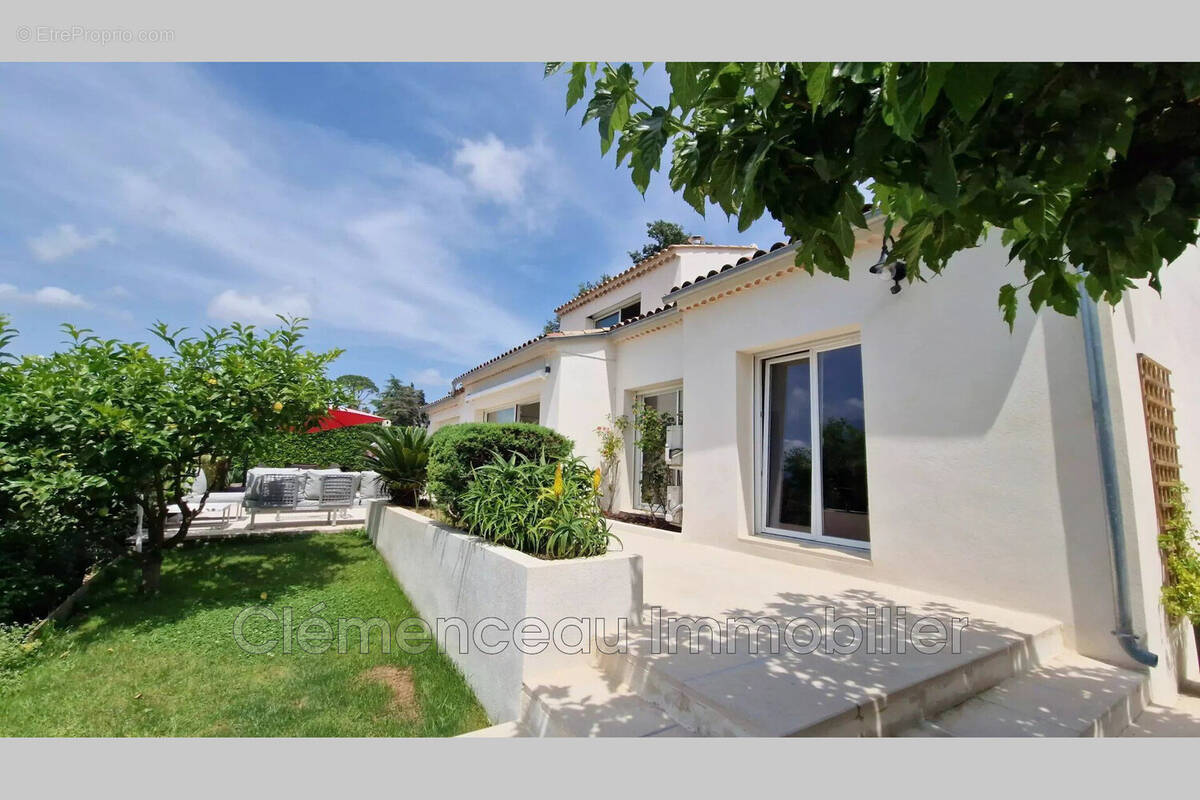 Maison à LA COLLE-SUR-LOUP