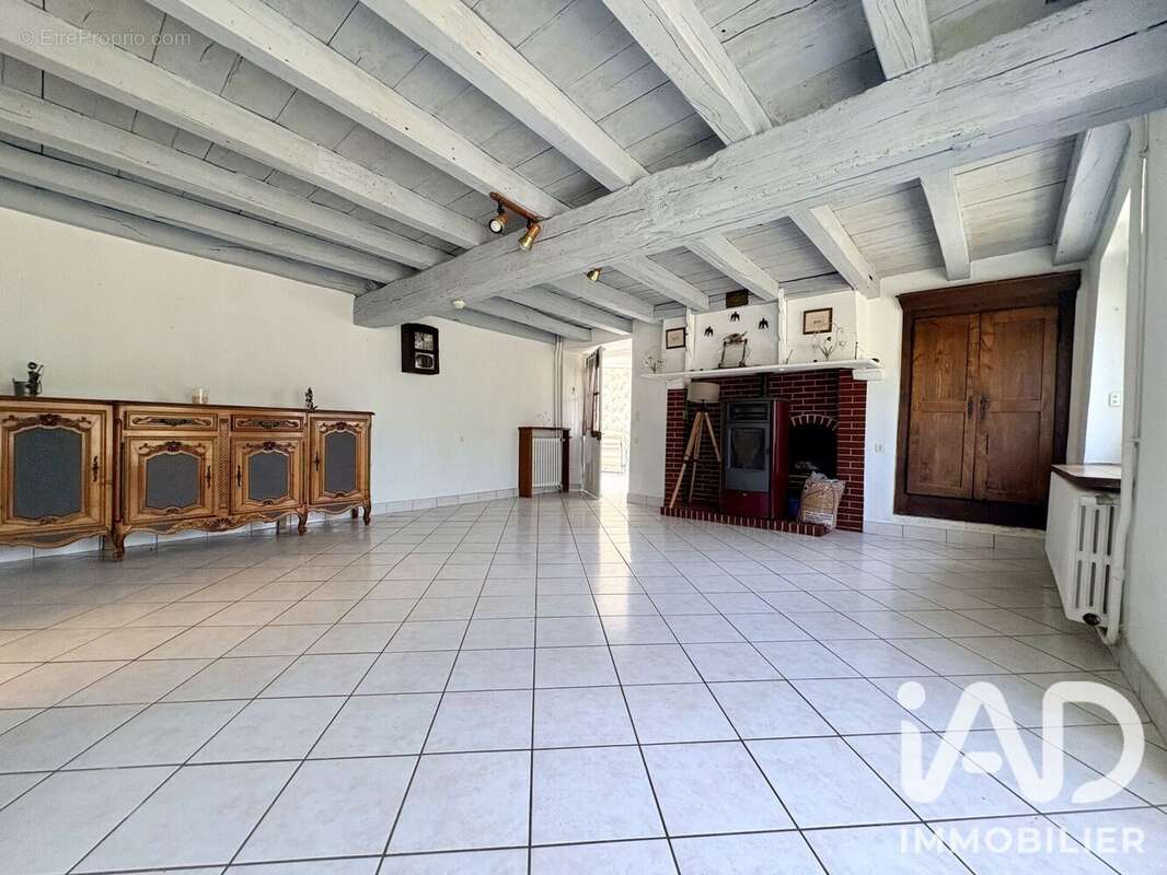 Maison 126 m² à Saint-Saturnin  - photo 9