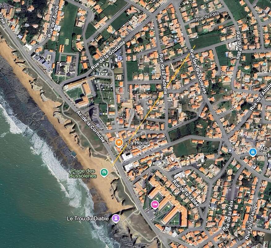 Terrain à SAINT-HILAIRE-DE-RIEZ