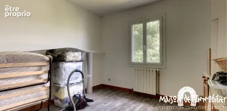 A vendre à GIMEUX (Charente) - Maison de plain-pied de 4 pièces - 92m2 - Grand jardin et terrasse couverte - photo 9
