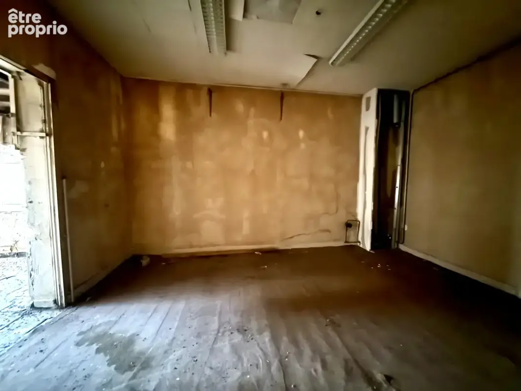 Plateau/appartement T5 à rénover - photo 5