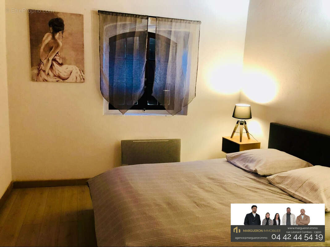 Appartement à SAINT-MITRE-LES-REMPARTS