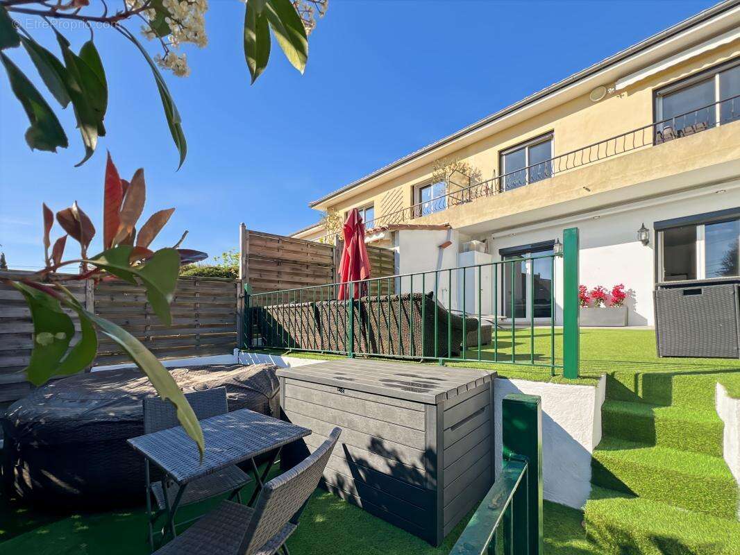 Appartement à FREJUS