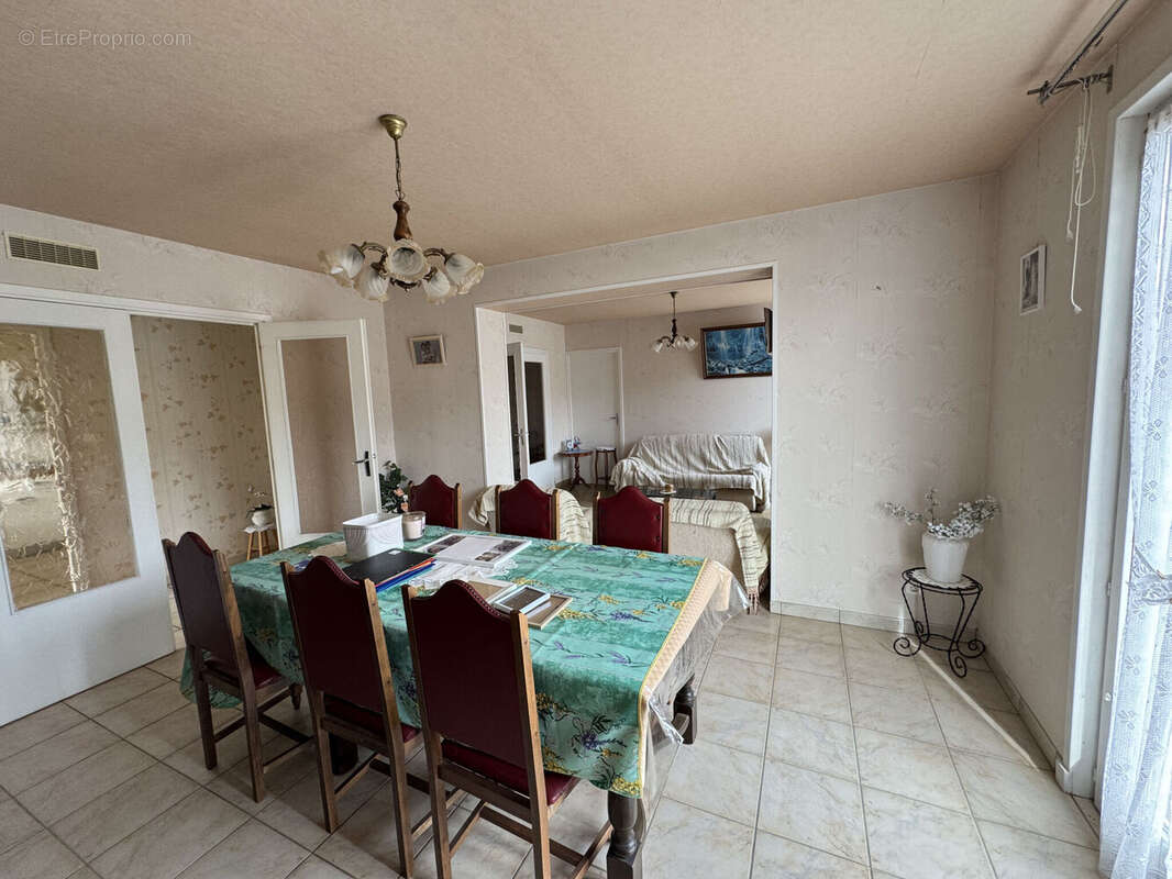 Photo 6 - Maison à MARDORE