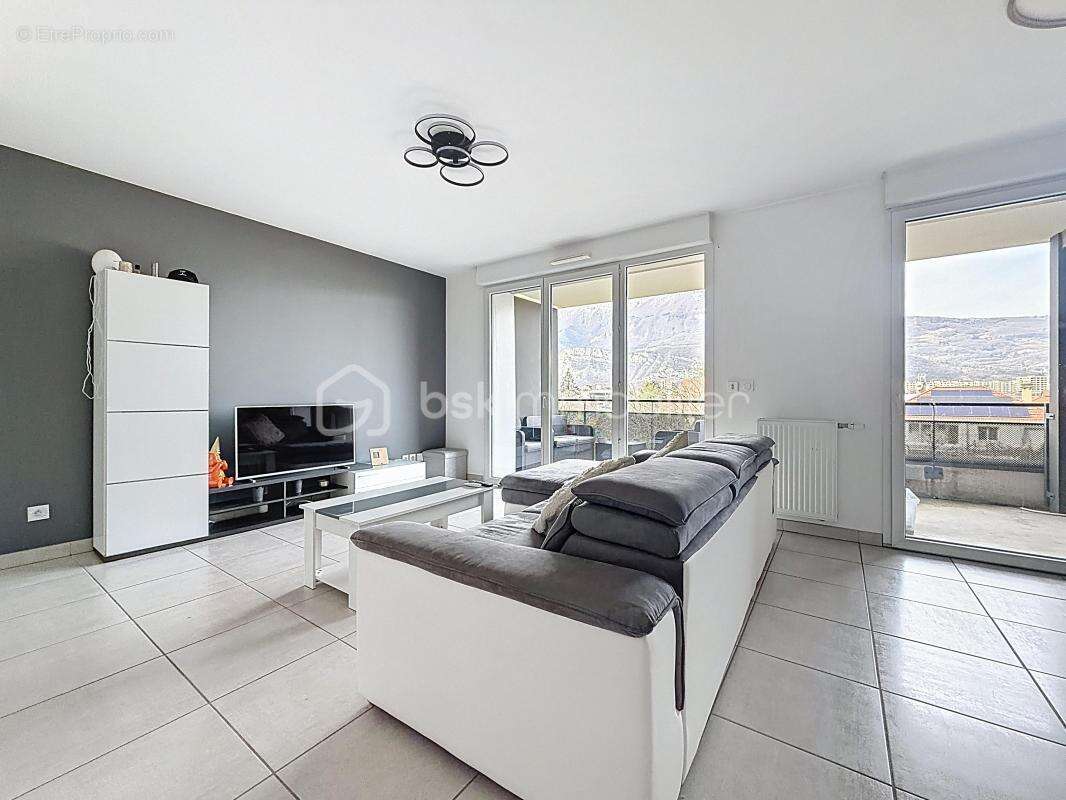 Appartement à ECHIROLLES