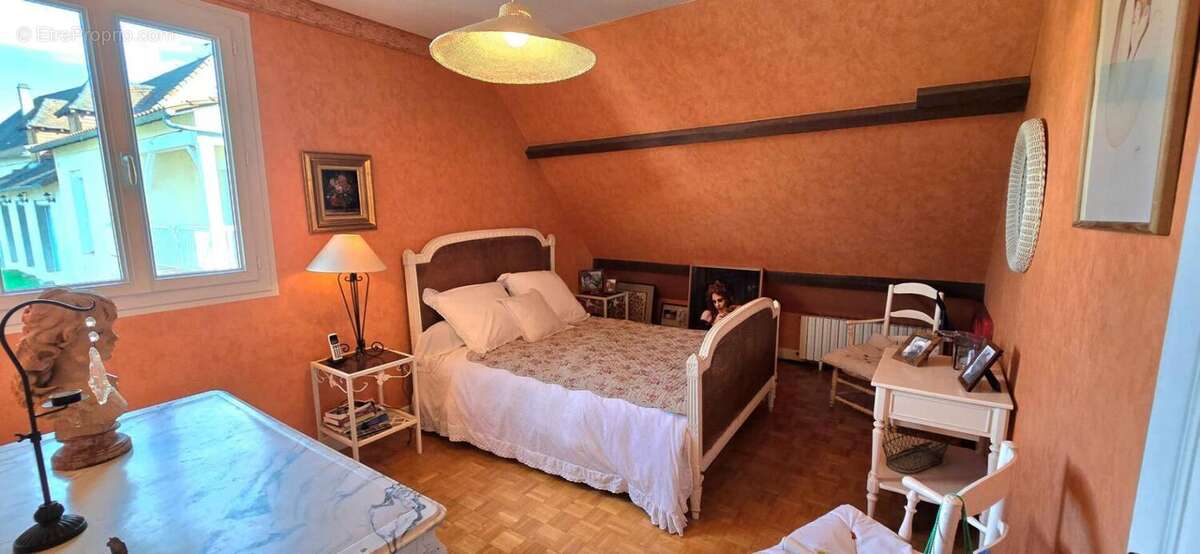 Maison à COULOUNIEIX-CHAMIERS