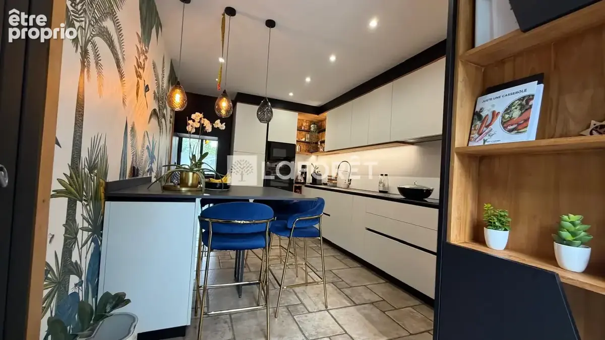 Maison familiale de caractère à Mercury de 175 m² avec dépendances et vaste grange d'environ 200 m - photo 5