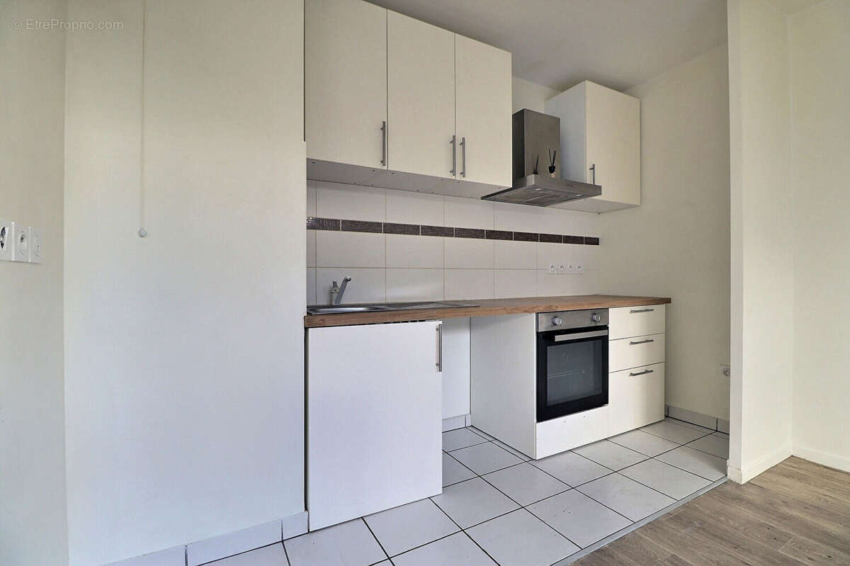 Appartement à AUBERVILLIERS