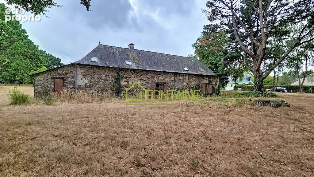 partie de bâtiment ancien en pierre (classé 2*)  à rénover 140 m² sur 2 niveaux - photo 2