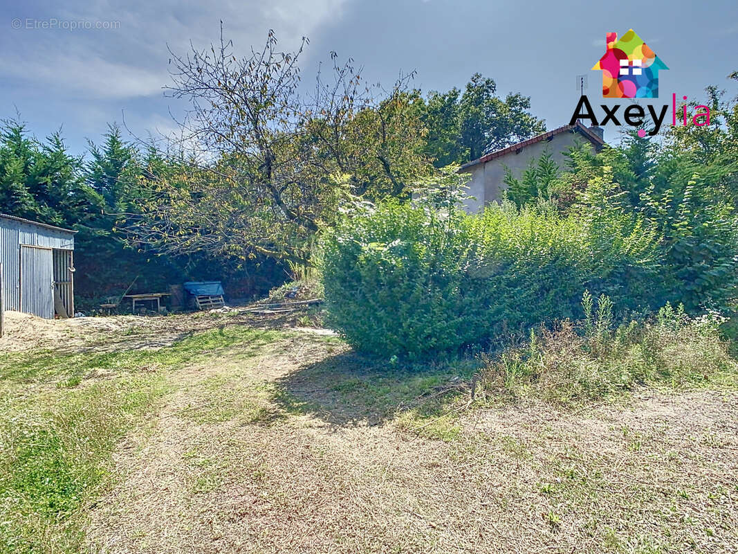 Maison à LA PACAUDIERE