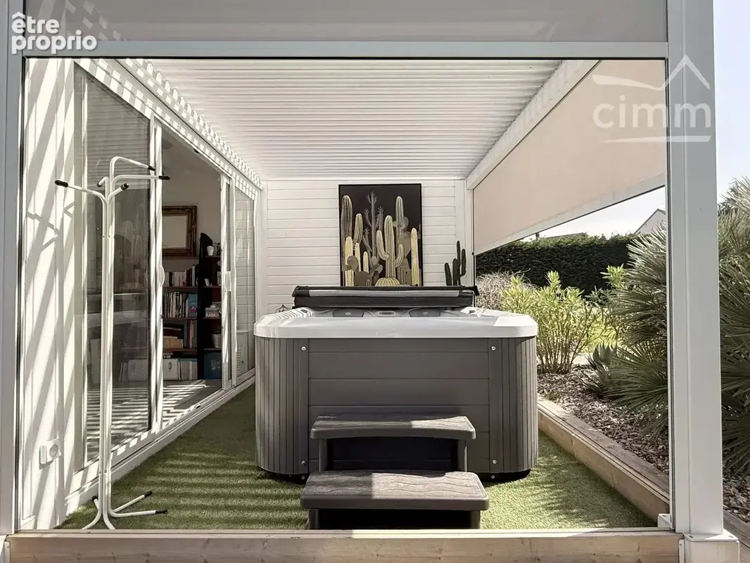 Blois – maison 5 chambres – piscine chauffée – suite parentale – double garage – aucun travaux - photo 9
