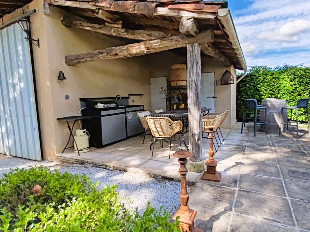 Maison à LISLE-SUR-TARN