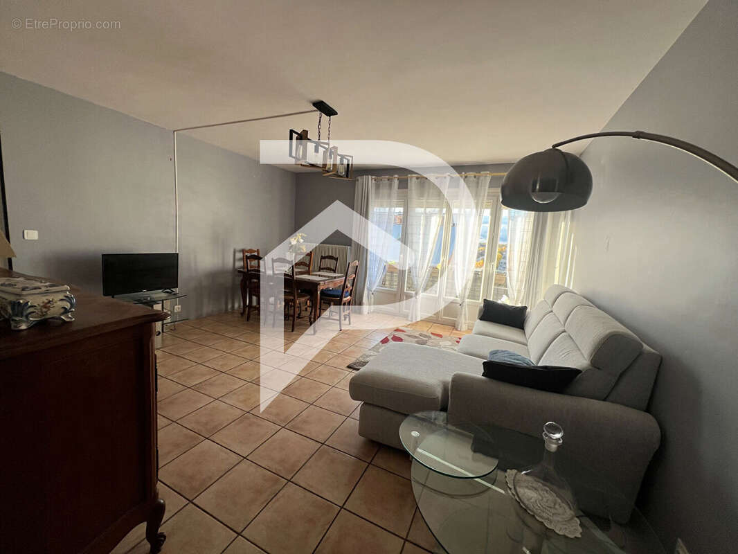 Appartement à MAUREPAS