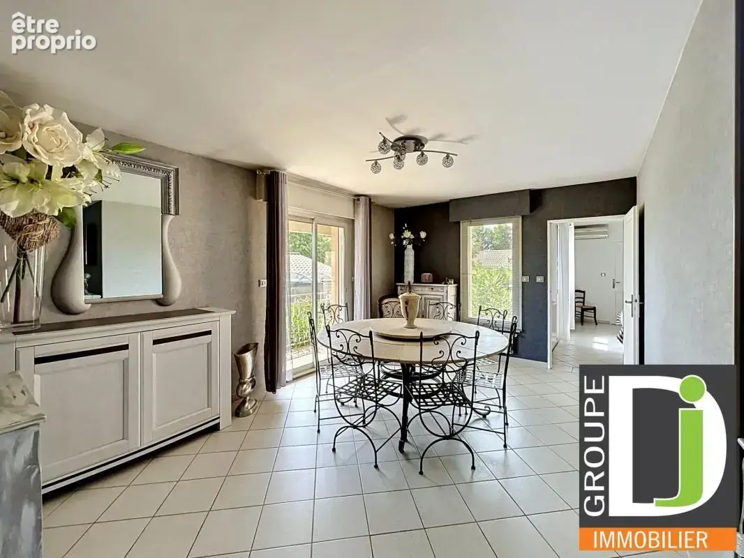 Maison plain-pied à vendre à Montmeyran, avec piscine et grand - photo 6
