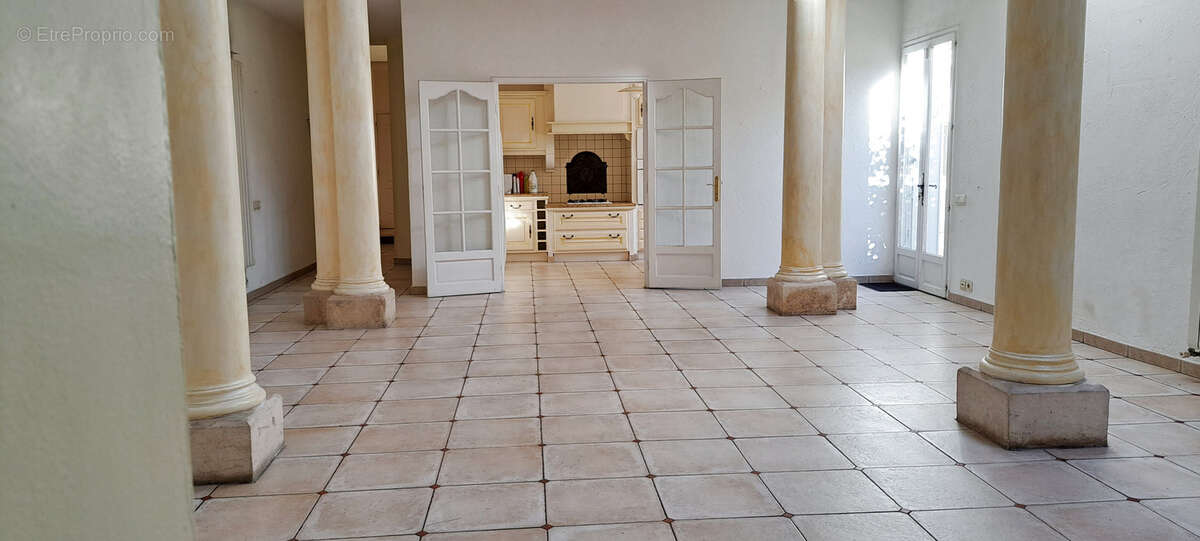 Maison à MARSEILLE-6E