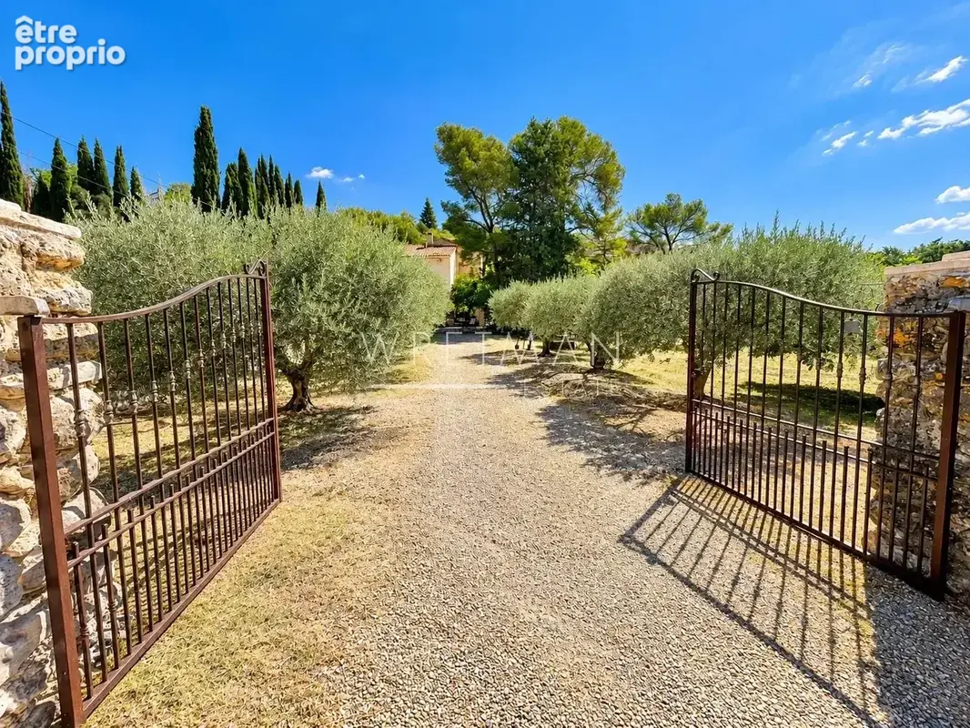 Fayence – authentique bastide provençale avec piscine - photo 16