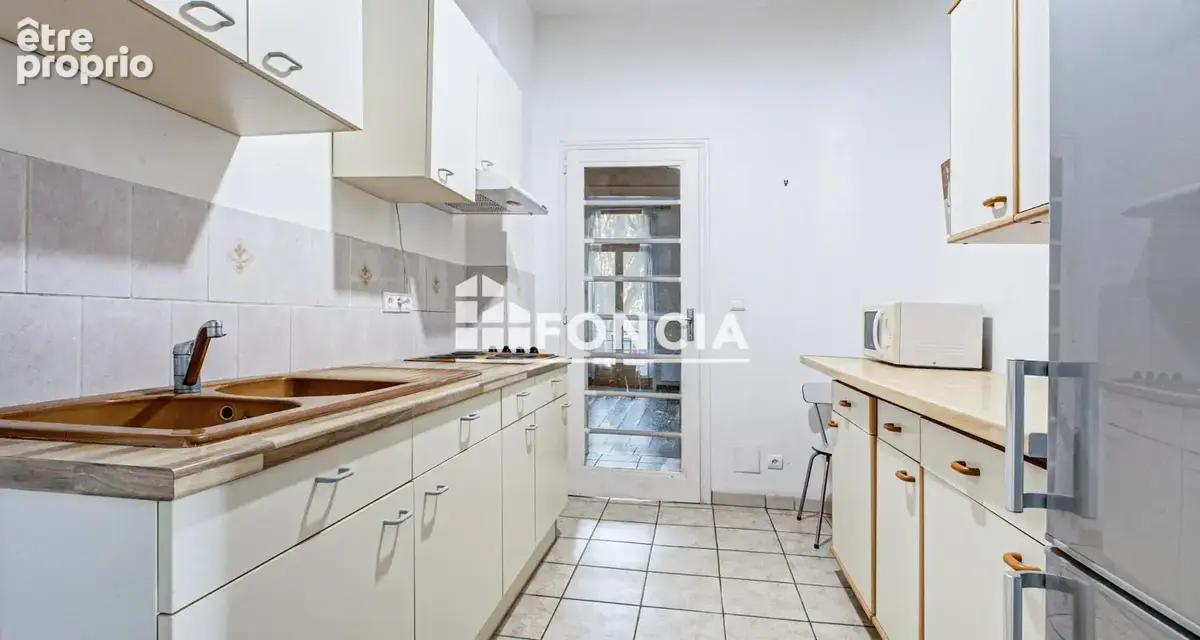 EXCLUSIVITÉ PERPIGNAN – Proche Place de Catalogne – Spacieux T4 de 89 m² avec balcons et caves - photo 6
