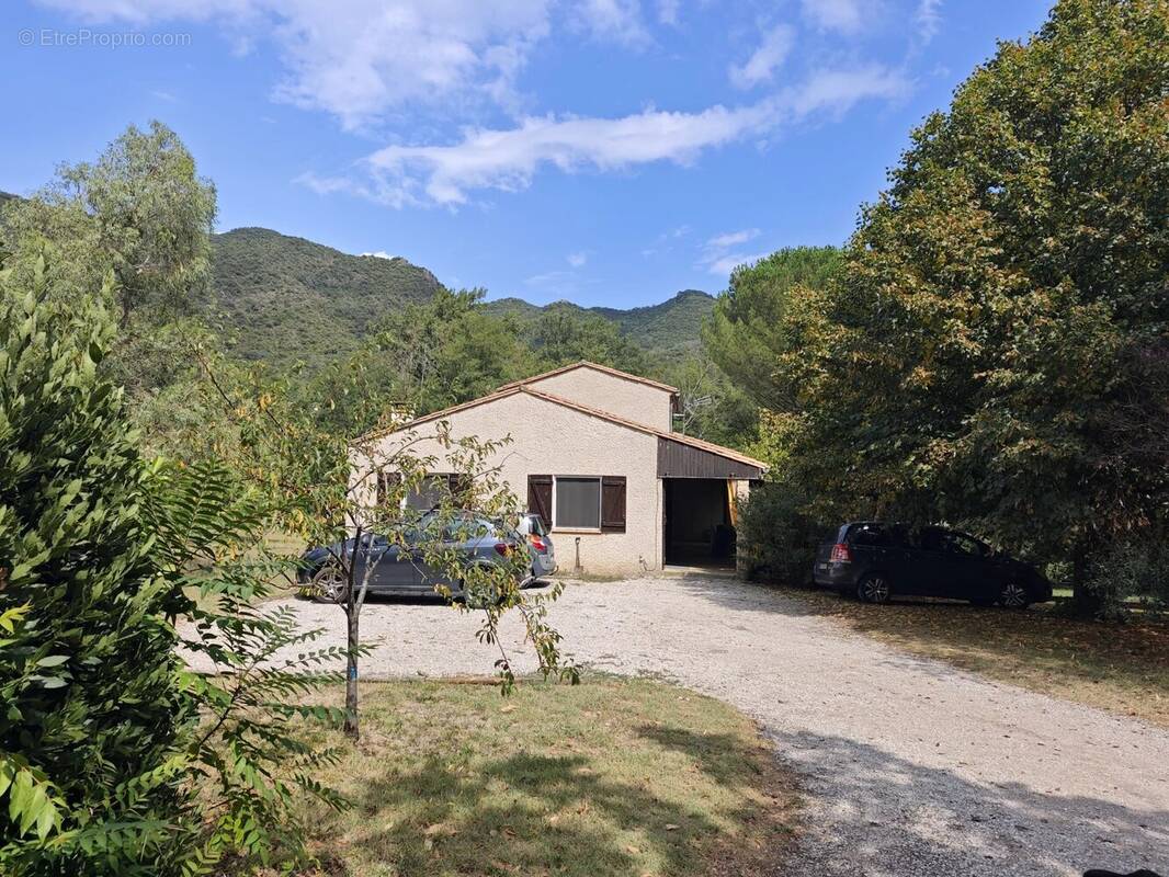 Maison à BELVIANES-ET-CAVIRAC