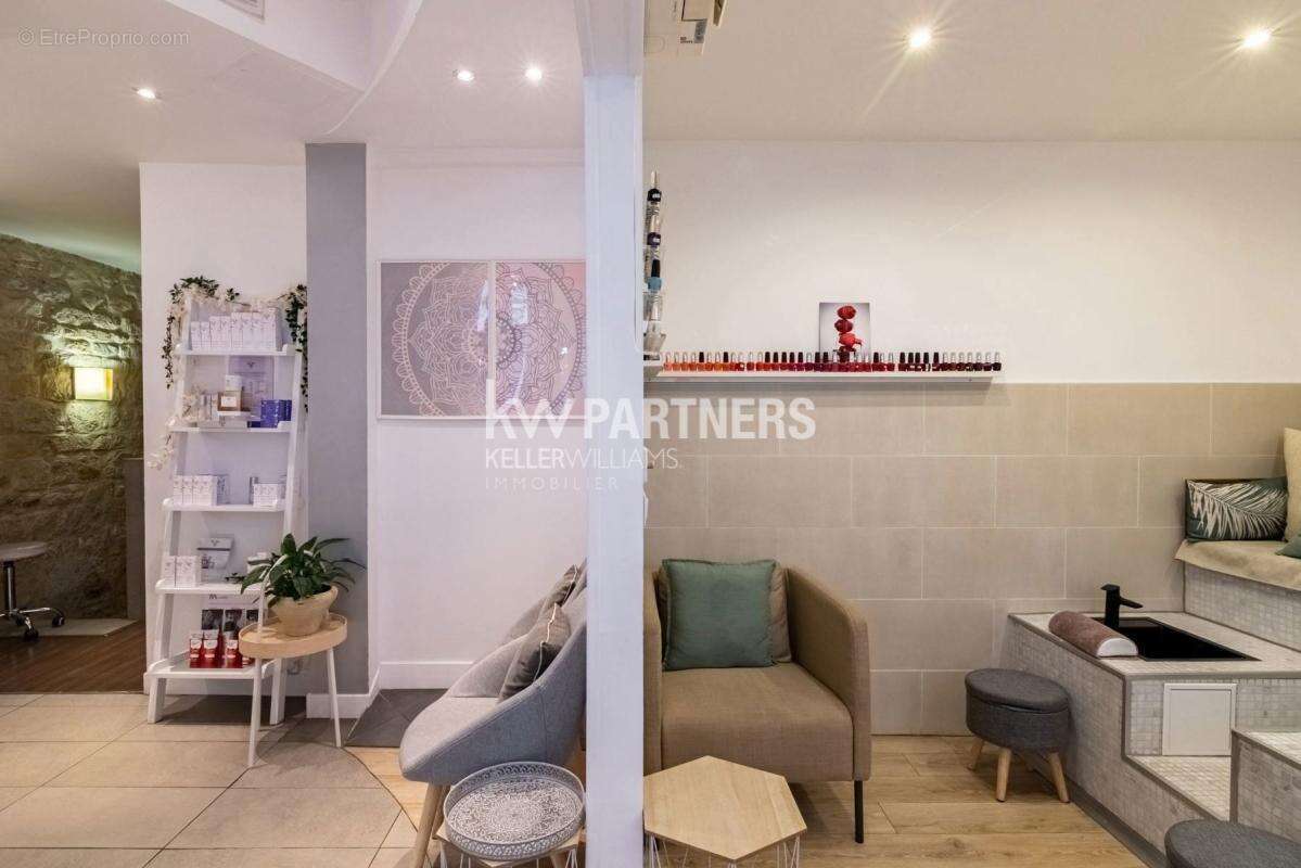 Commerce à PARIS-18E