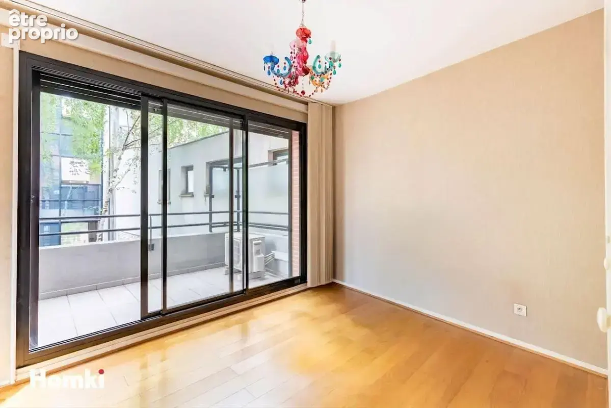 Appartement T3 de 76 m² à Toulouse 31000, Rue Matabiau - photo 3