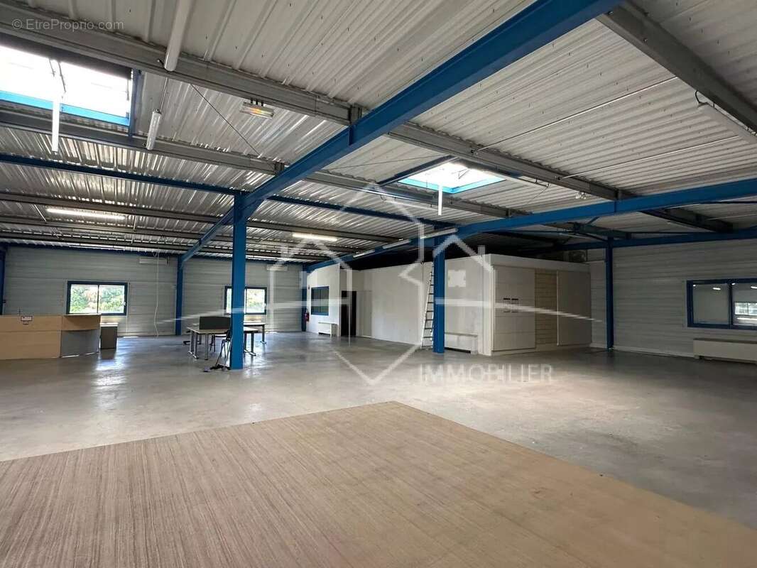 Commerce à BEAUREPAIRE