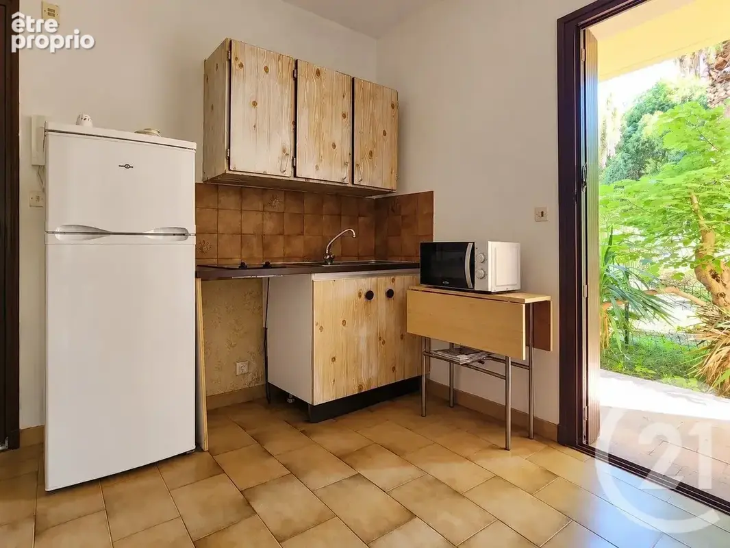 Appartement 1 pièce 23 m² à vendre à Six-Fours-Les-Plages (83140) - photo 4