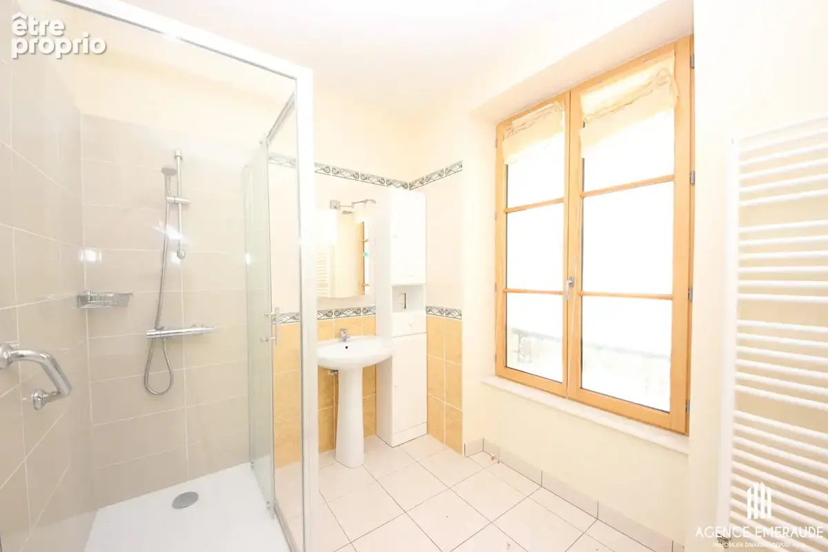 À vendre à Dinard appartement 3 pièces - terrasse - Hypercentre avec aperçu mer - photo 5