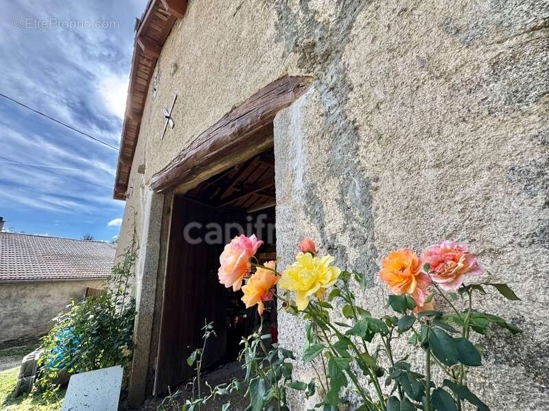 Maison à NOIRETABLE