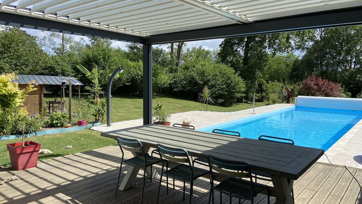 Maison à PEYREHORADE