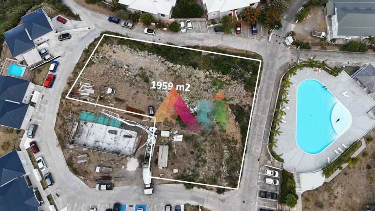 Terrain à SAINT-MARTIN