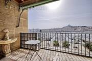Appartement à MARSEILLE-2E
