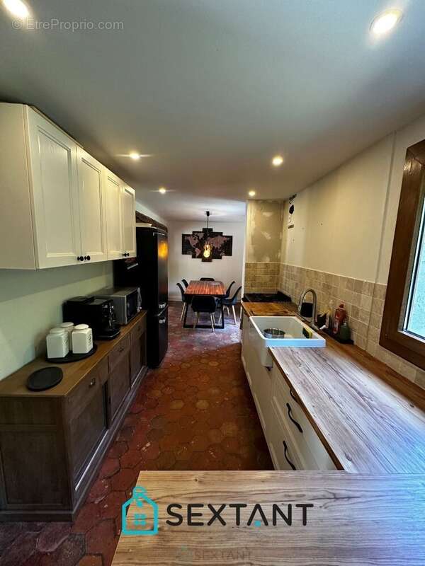 Maison à SAINT-CYR-LA-CAMPAGNE