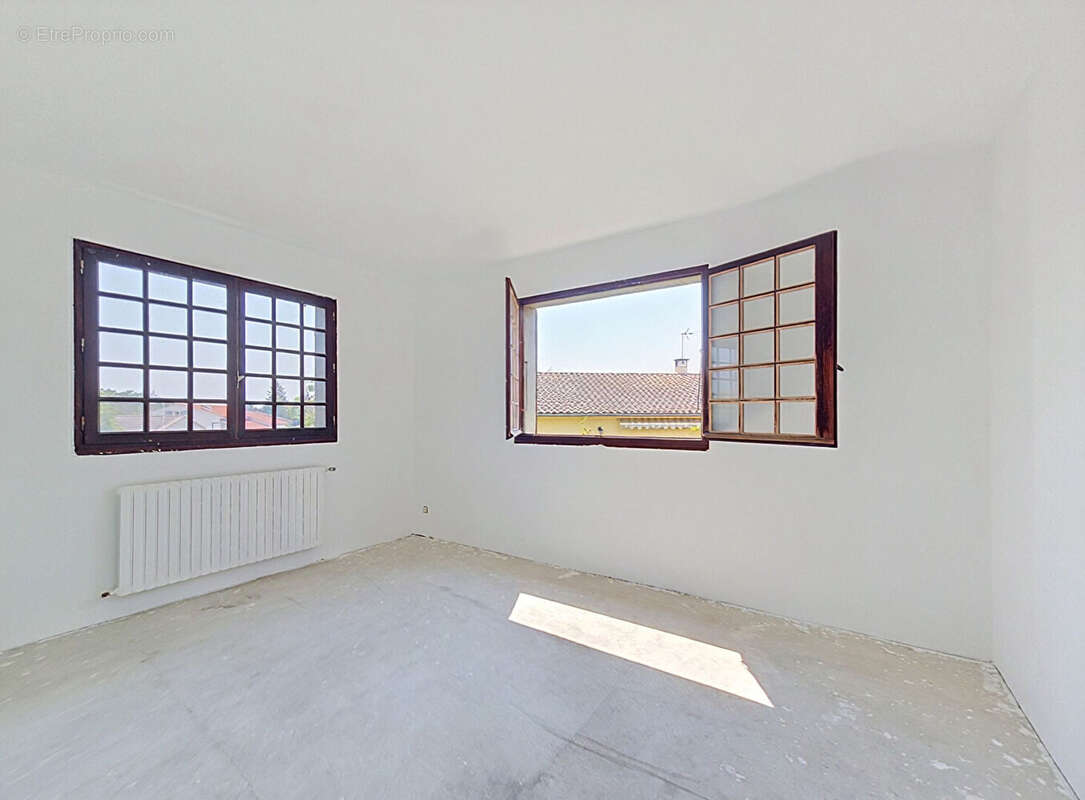Maison  5 pièce(s) - photo 7