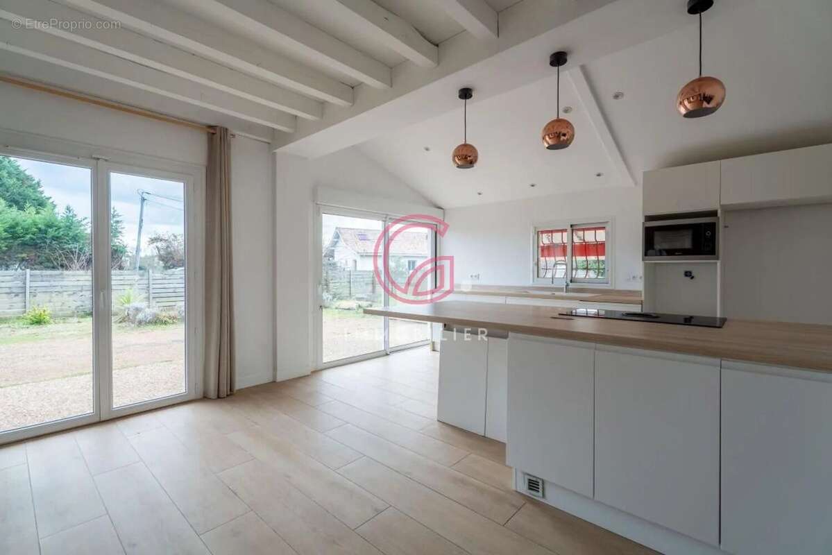 Maison à SANGUINET