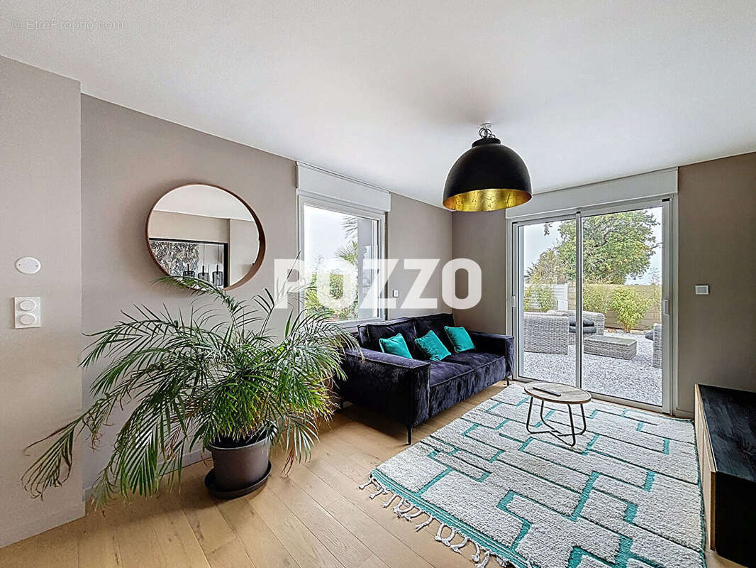 Maison à JULLOUVILLE