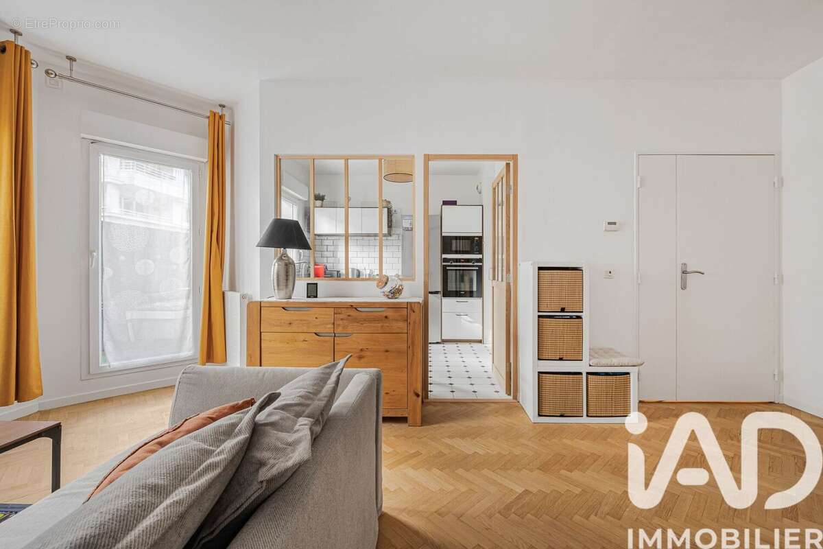 Photo 6 - Appartement à COURBEVOIE