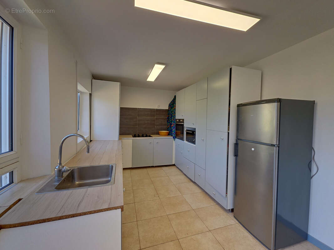 Maison à SAINT-MARTIN-EN-BIERE