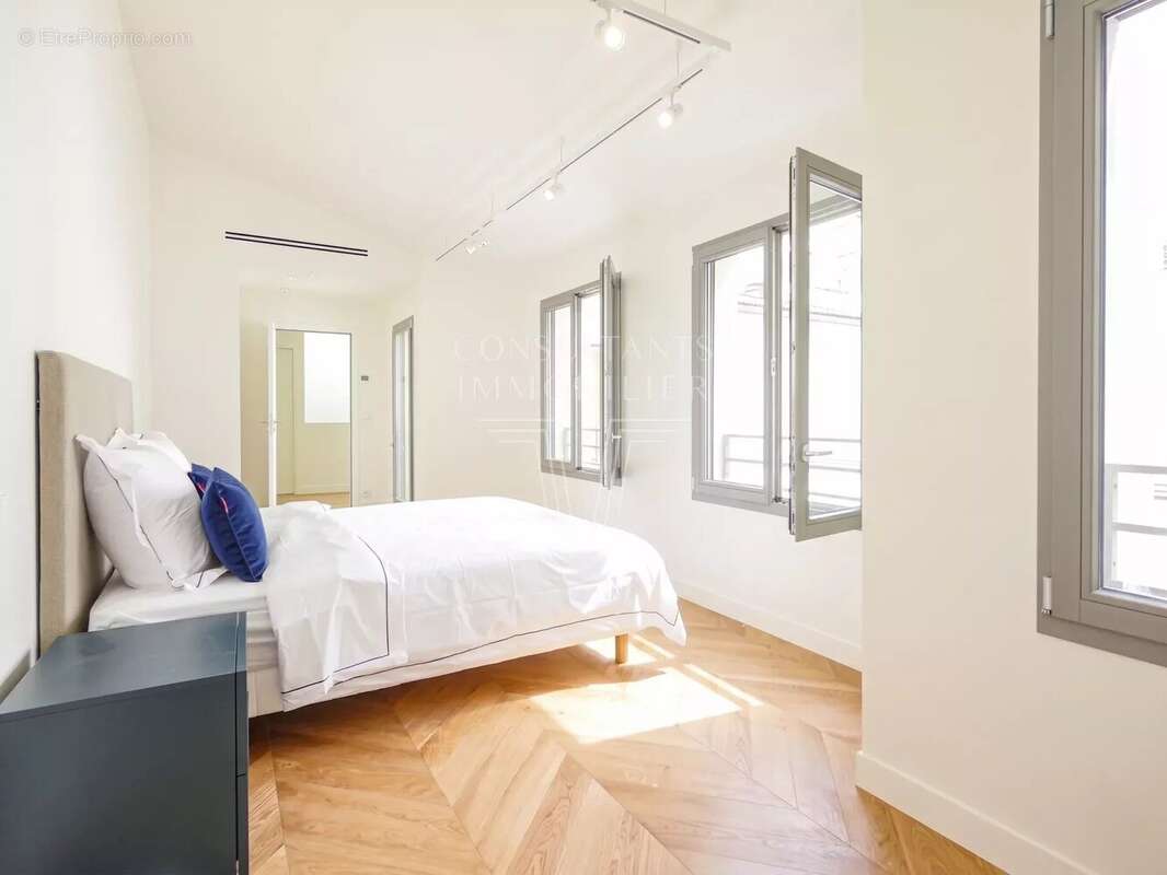 Maison à PARIS-14E