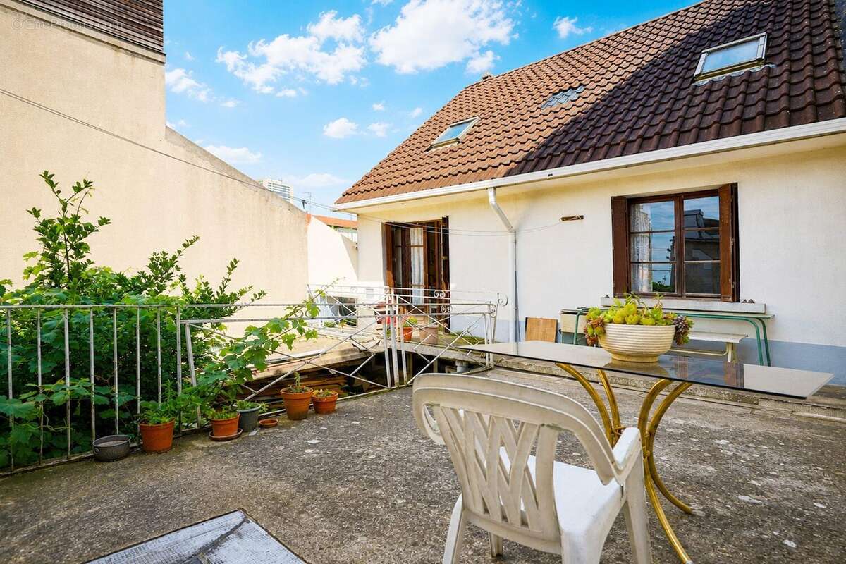 Maison à MONTREUIL