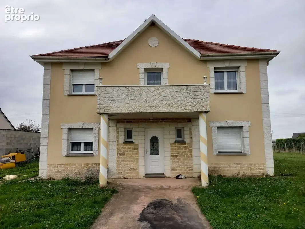 Facade avant d'une maison de 150m² proche Louviers